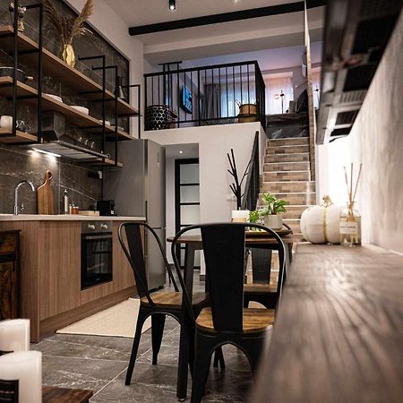 Namaste Lofts Near Seaside Apartman Szaloniki Kültér fotó